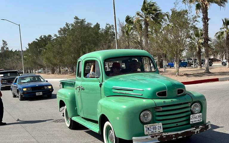 El desfile de autos clásicos fue un éxito en Comondú - El Sudcaliforniano |  Noticias Locales, Policiacas, sobre México, Baja California Sur y el Mundo