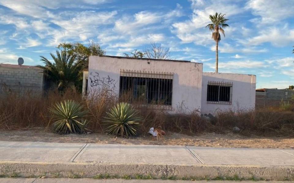 Dejan un gran número de casas inconclusas y abandonadas - El  Sudcaliforniano | Noticias Locales, Policiacas, sobre México, Baja  California Sur y el Mundo