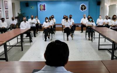 Rinden Protesta Integrantes De La Asociacion De Escuelas Particulares El Sudcaliforniano