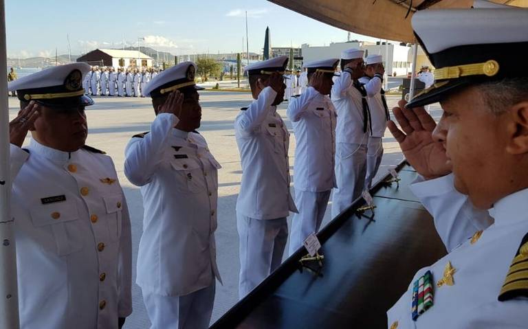 Realizan ceremonia de ascensos al personal naval El